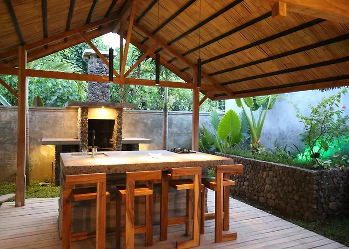 Beach Villa Ayu At Sumberkima Beach